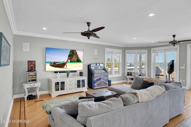 553 Long Point Drive, Toms River, NJ 08753