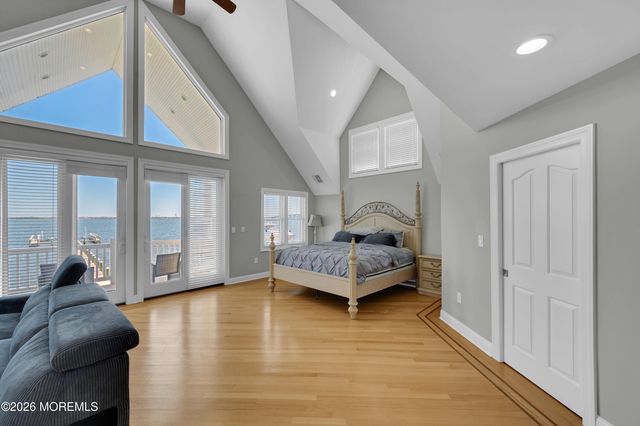 553 Long Point Drive, Toms River, NJ 08753