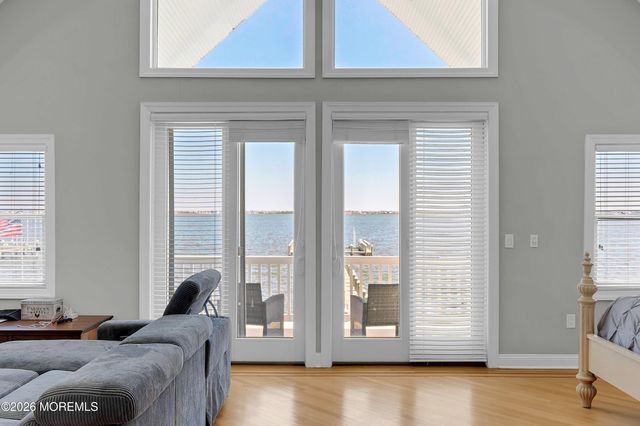 553 Long Point Drive, Toms River, NJ 08753