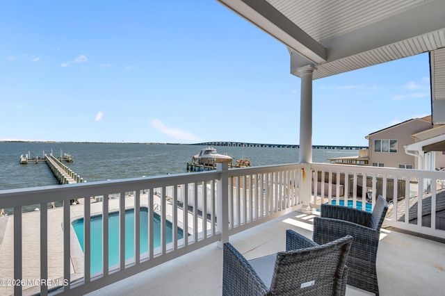 553 Long Point Drive, Toms River, NJ 08753
