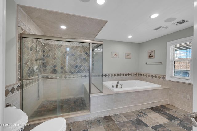 553 Long Point Drive, Toms River, NJ 08753