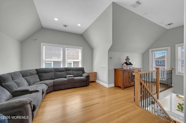 553 Long Point Drive, Toms River, NJ 08753