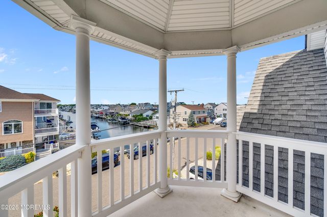553 Long Point Drive, Toms River, NJ 08753