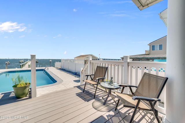 553 Long Point Drive, Toms River, NJ 08753