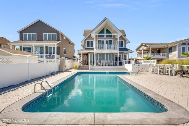 553 Long Point Drive, Toms River, NJ 08753