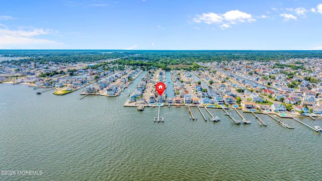 553 Long Point Drive, Toms River, NJ 08753