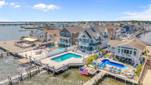 553 Long Point Drive, Toms River, NJ 08753