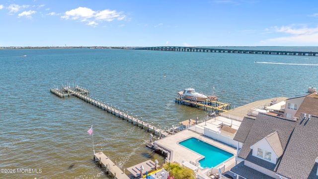 553 Long Point Drive, Toms River, NJ 08753