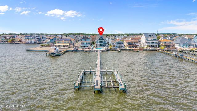 553 Long Point Drive, Toms River, NJ 08753