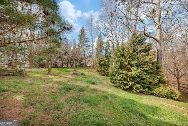 218 Sylvias Way, Jasper, GA 30143