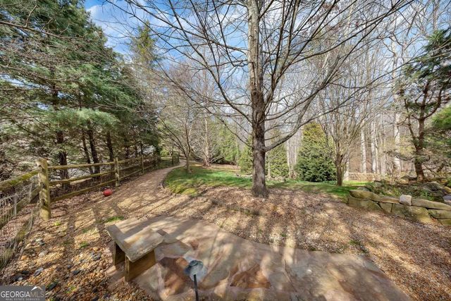 218 Sylvias Way, Jasper, GA 30143