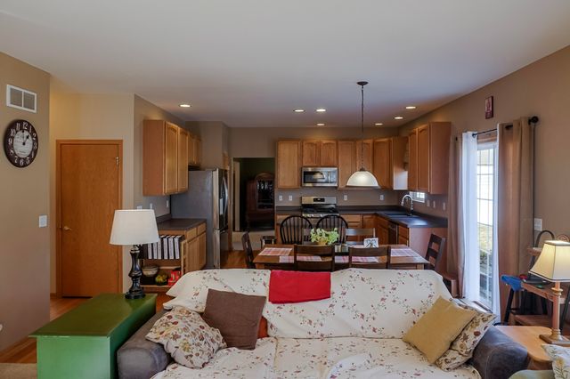 10491 Pike Street, Crown Point, IN 46307