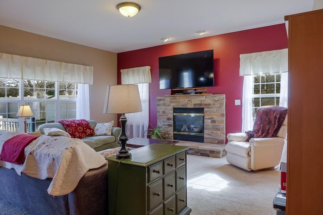 10491 Pike Street, Crown Point, IN 46307