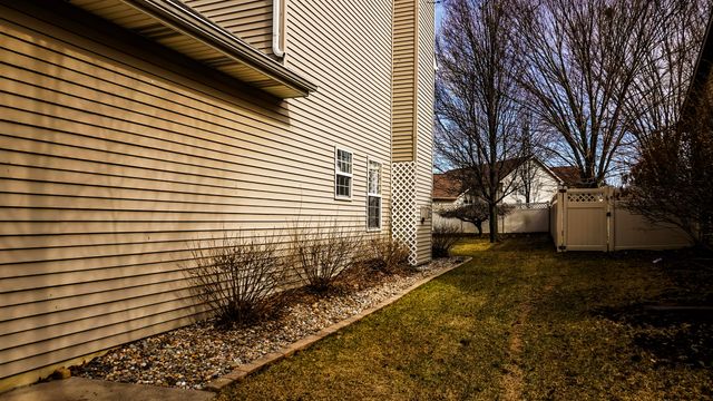 10491 Pike Street, Crown Point, IN 46307