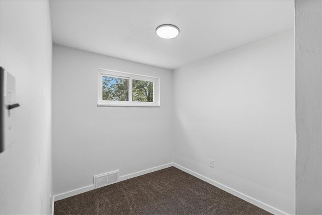 443 Ruthwood Ave, Baldwin Boro, PA 15227