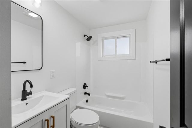 443 Ruthwood Ave, Baldwin Boro, PA 15227