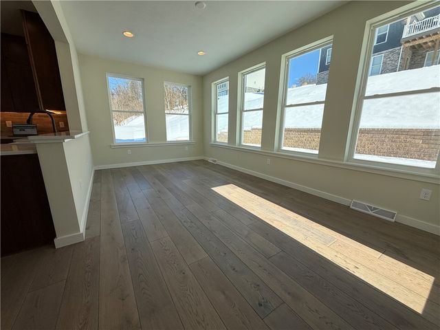 137 Morningstar Drive, Rostraver, PA 15012