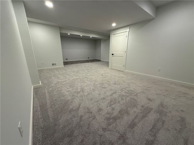 137 Morningstar Drive, Rostraver, PA 15012