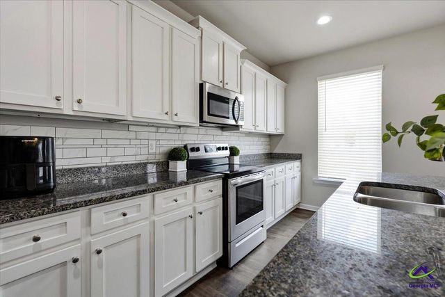 125 Red Birch Lane, Warner Robins, GA 31093