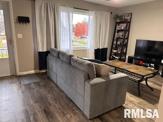 1835 CEDAR Street, Jacksonville, IL 62650