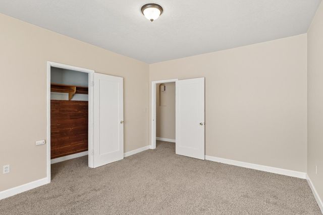 881 Gill Way, Chowchilla, CA 93610