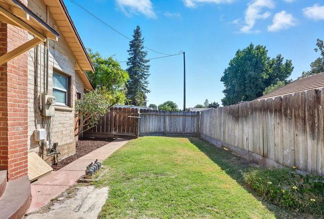 881 Gill Way, Chowchilla, CA 93610