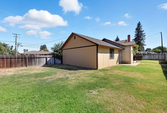 881 Gill Way, Chowchilla, CA 93610