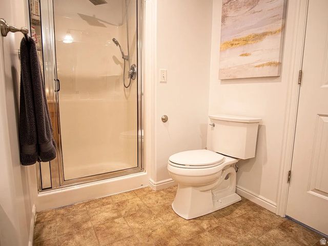 929 N FARMINGTON XING, Farmington, UT 84025