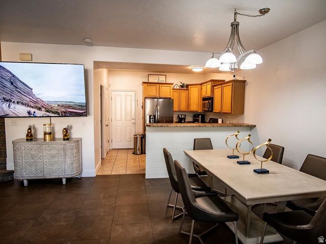 929 N FARMINGTON XING, Farmington, UT 84025