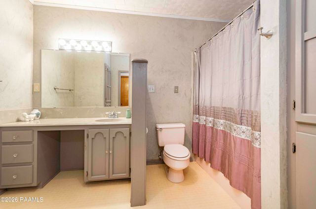 620 W Main Street, Broussard, LA 70518