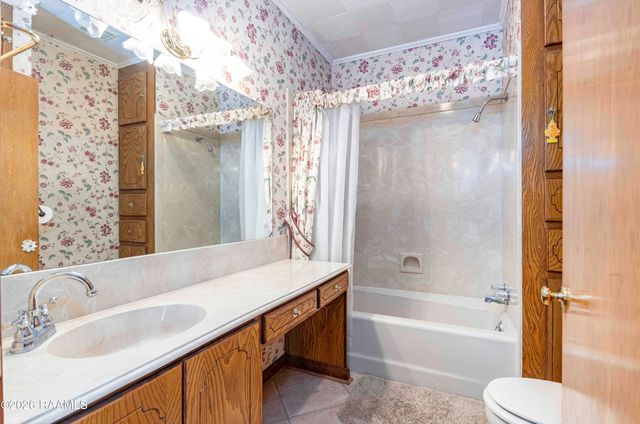 620 W Main Street, Broussard, LA 70518