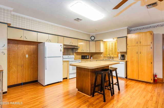 620 W Main Street, Broussard, LA 70518