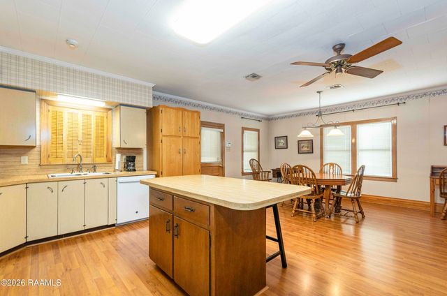 620 W Main Street, Broussard, LA 70518