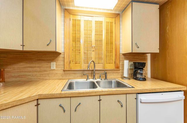 620 W Main Street, Broussard, LA 70518