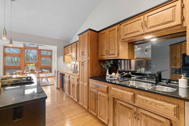 1688 Chatham Avenue, Arden Hills, MN 55112