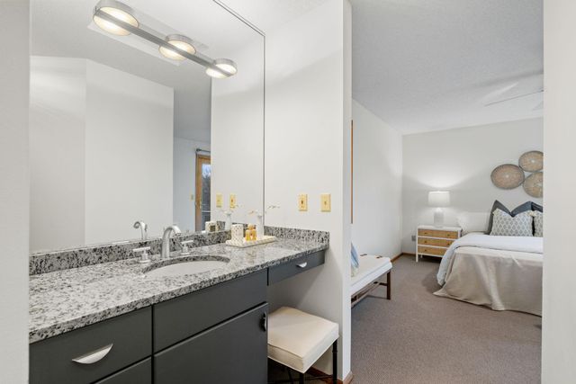 1688 Chatham Avenue, Arden Hills, MN 55112