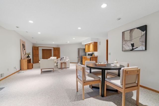 1688 Chatham Avenue, Arden Hills, MN 55112