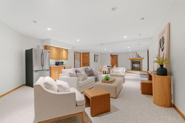 1688 Chatham Avenue, Arden Hills, MN 55112