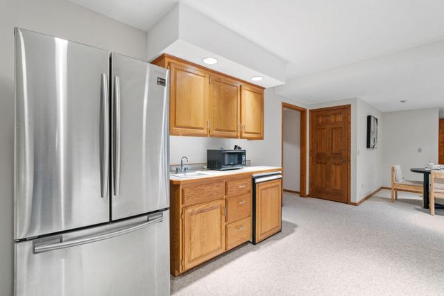 1688 Chatham Avenue, Arden Hills, MN 55112