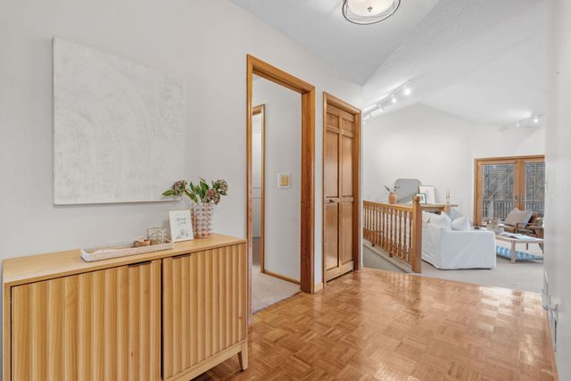 1688 Chatham Avenue, Arden Hills, MN 55112