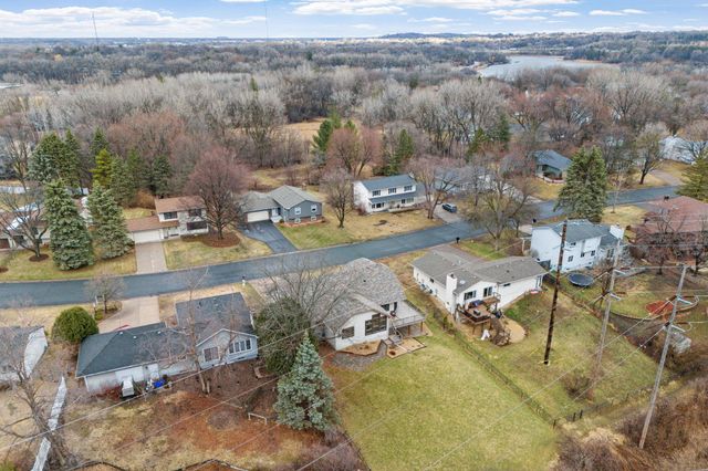 1688 Chatham Avenue, Arden Hills, MN 55112