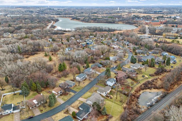 1688 Chatham Avenue, Arden Hills, MN 55112