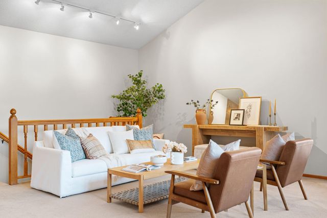 1688 Chatham Avenue, Arden Hills, MN 55112