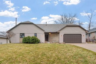 1688 Chatham Avenue, Arden Hills, MN 55112