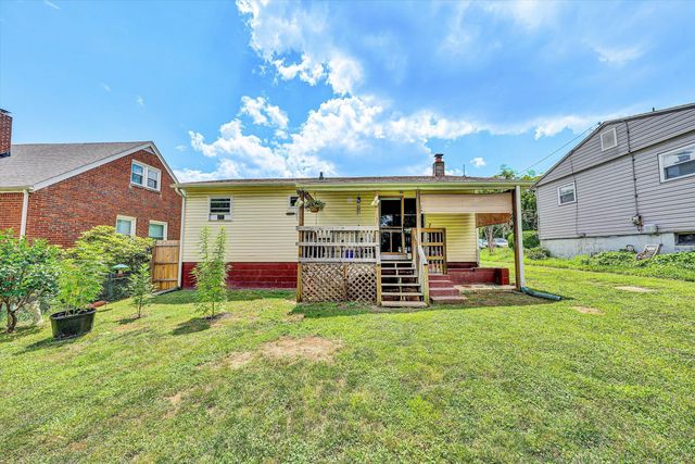 2252 Kenwood BLVD SE, Roanoke, VA 24013