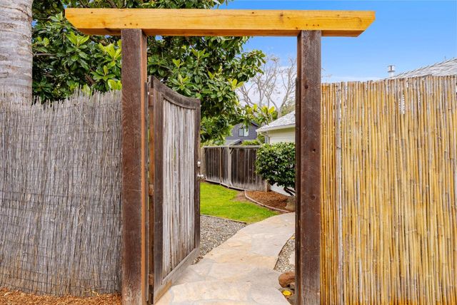 2808 Center Street, Soquel, CA 95073