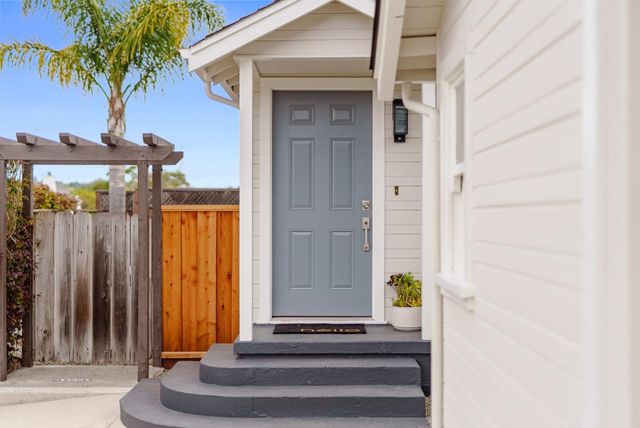 2808 Center Street, Soquel, CA 95073