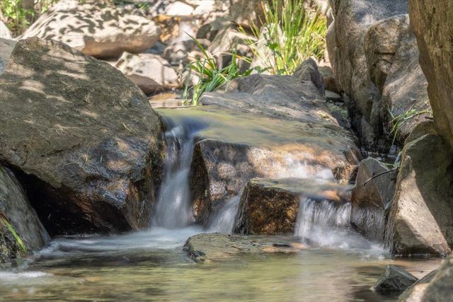 200 Hidden Creek Dr, Auburn, CA 95603