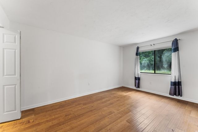 59 School St B15, Northborough, MA 01532