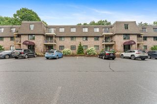 59 School St B15, Northborough, MA 01532